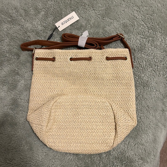 Brand new cute bucket bag with drawstring closure and inside snap - Picture 3 of 5